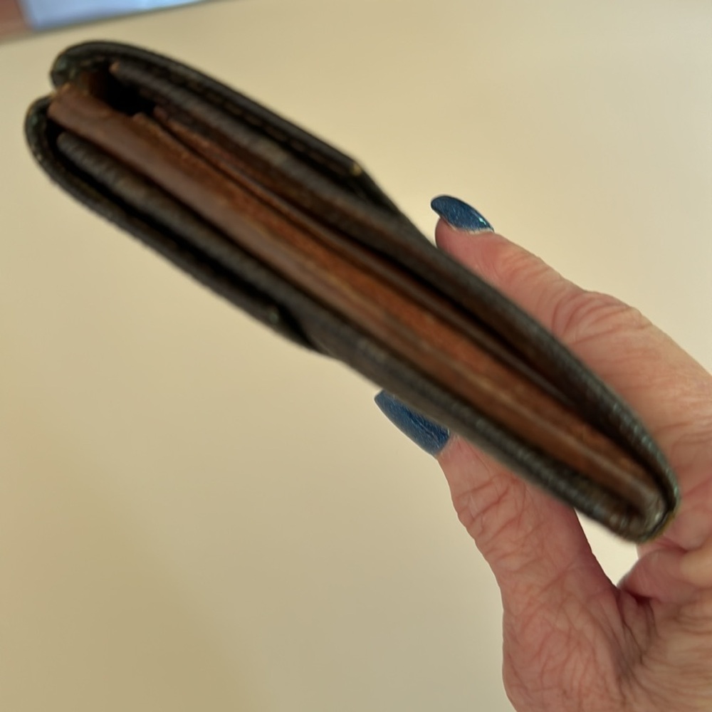 LV MONO TWO SNAP COMPACT WALLET - Picture 9 of 13